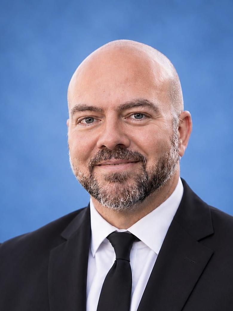 Prof JP van den Berg